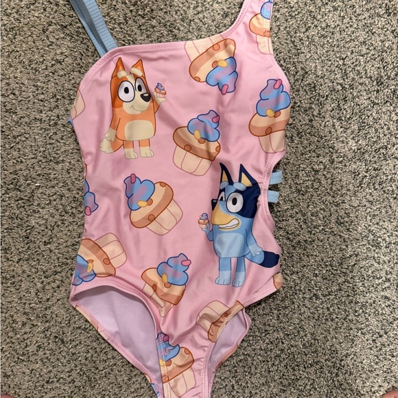 Bluey swimsuit size 7/8. New without tags - Picture 1 of 2